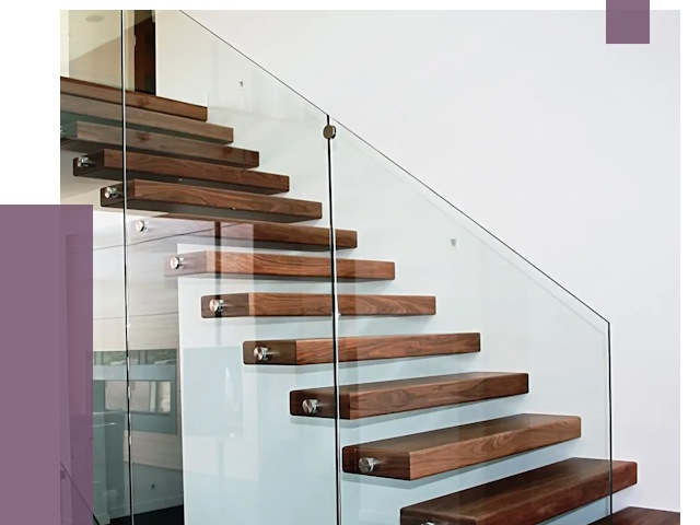 Стеклянные перила для лестницы в Дедовске от 15943 руб.