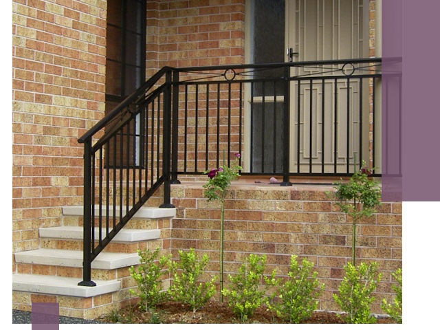 Уличные перила из металла под ключ в Дедовске