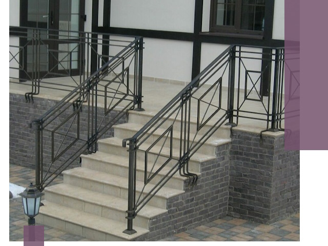 Перила для крыльца в Дедовске — монтаж, изготовление и установка