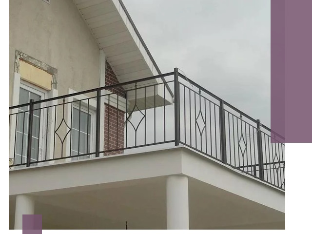 Изготовление балконных ограждений в Дедовске из металла и стекла